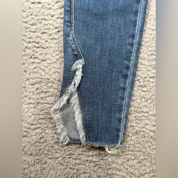 Judy Blue Jeans Womens Size 1/25 Skinny Fit High Rise Raw Cut Out Hem JB88459 - Picture 5 of 15